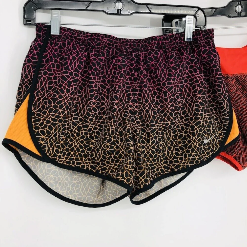 Nike Pack of Two Women's Multicolor Dri-Fit Pullover Activewear Shorts Size M